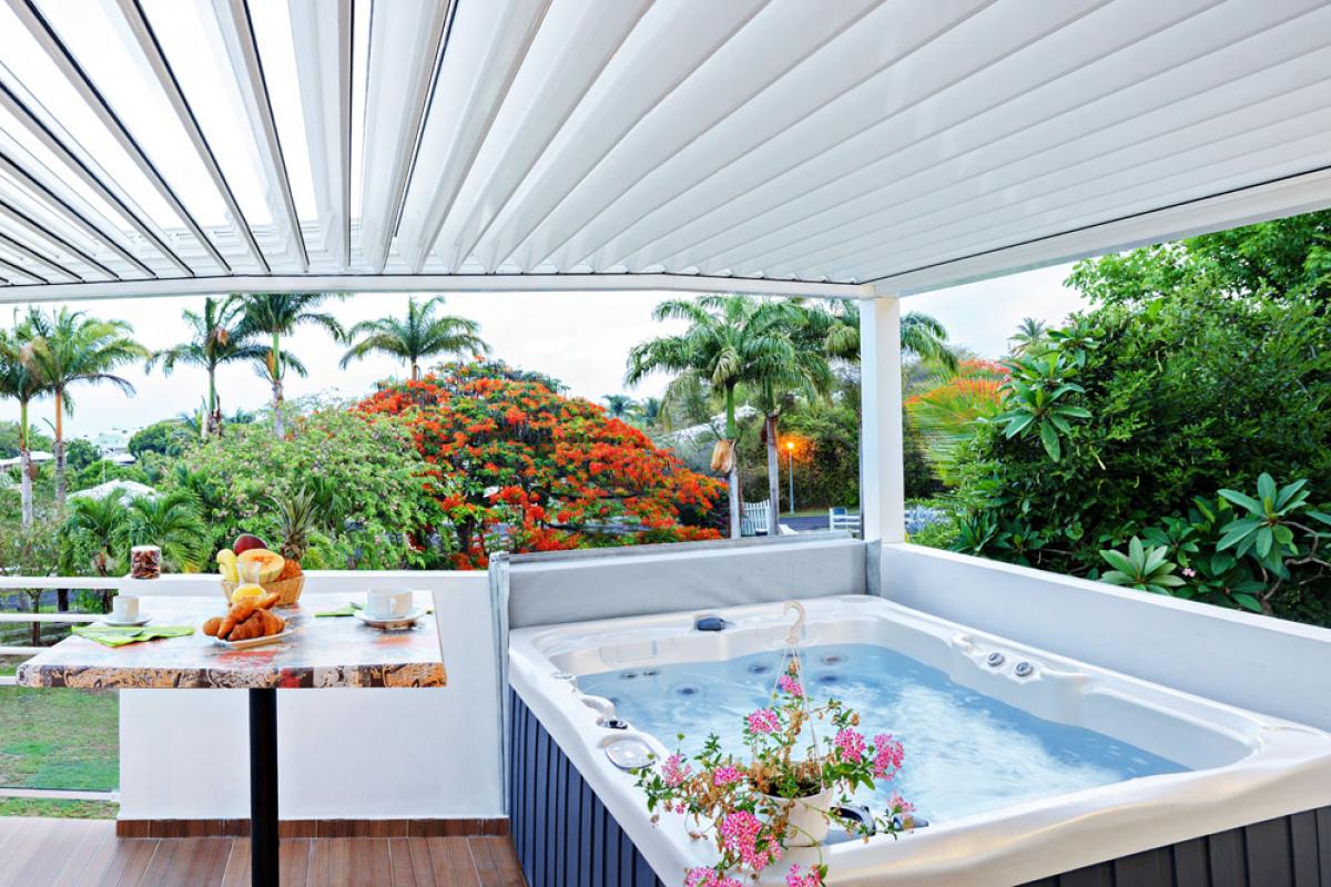 Majesty Palm in St François, Guadeloupe - Alyzé Suite