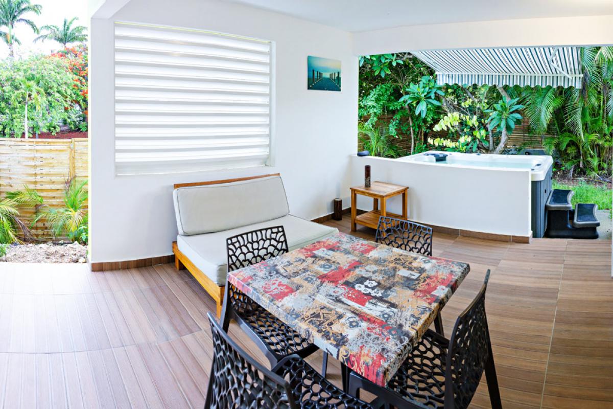 Majesty Palm in St François, Guadeloupe - Passion Suite