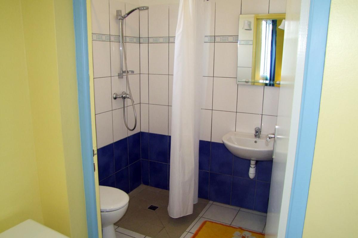 Bathroom of studios and F2
