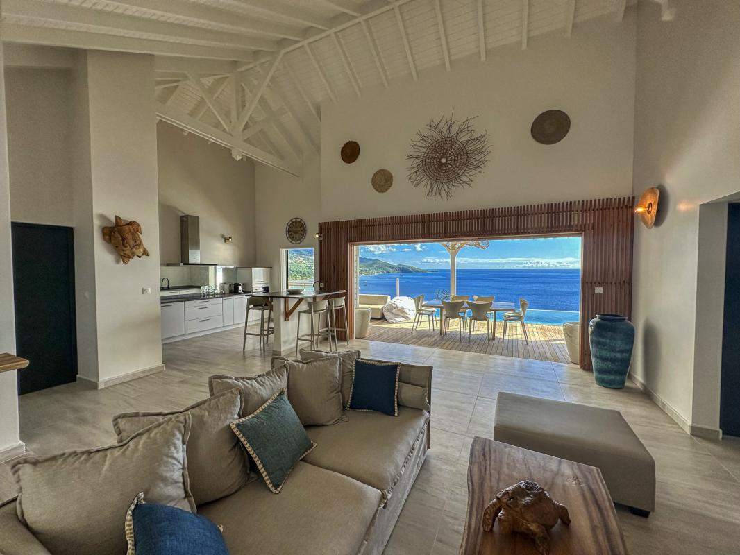A louer villa face Ilets Pigeon Bouillante Guadeloupe_ Salon 