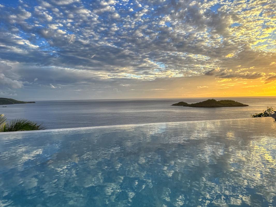 A louer villa face Ilets Pigeon Bouillante Guadeloupe_ Vue d'ensemble 
