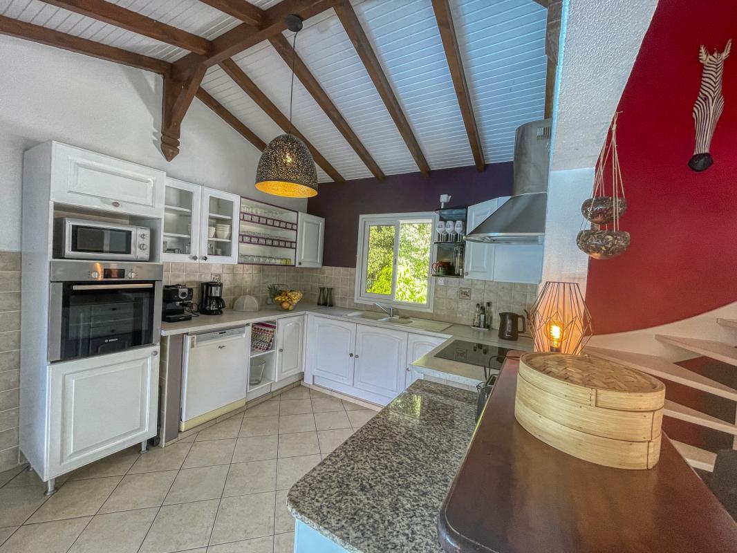 Location villa Bouillante Guadeloupe-cuisine