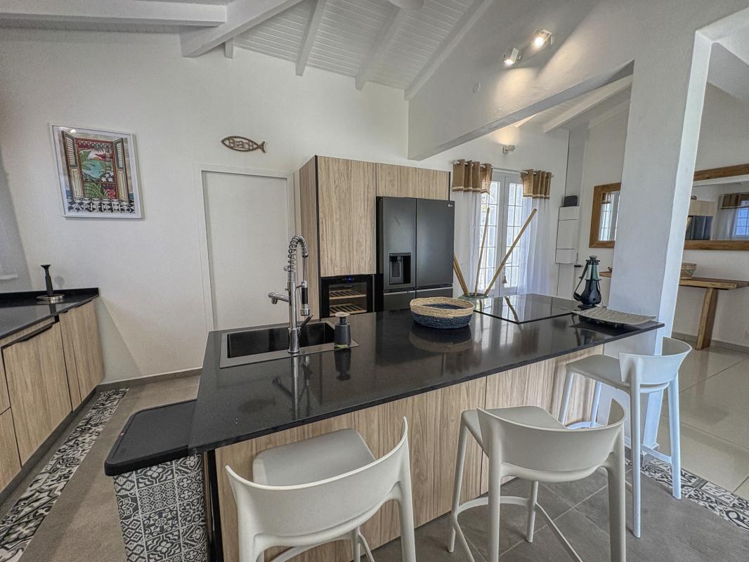 Location villa piscine Bouillante Guadeloupe_Cuisine