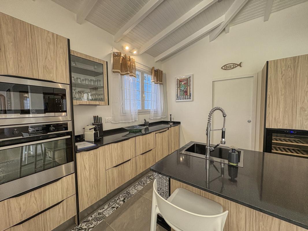 Location villa piscine Bouillante Guadeloupe_Cuisine