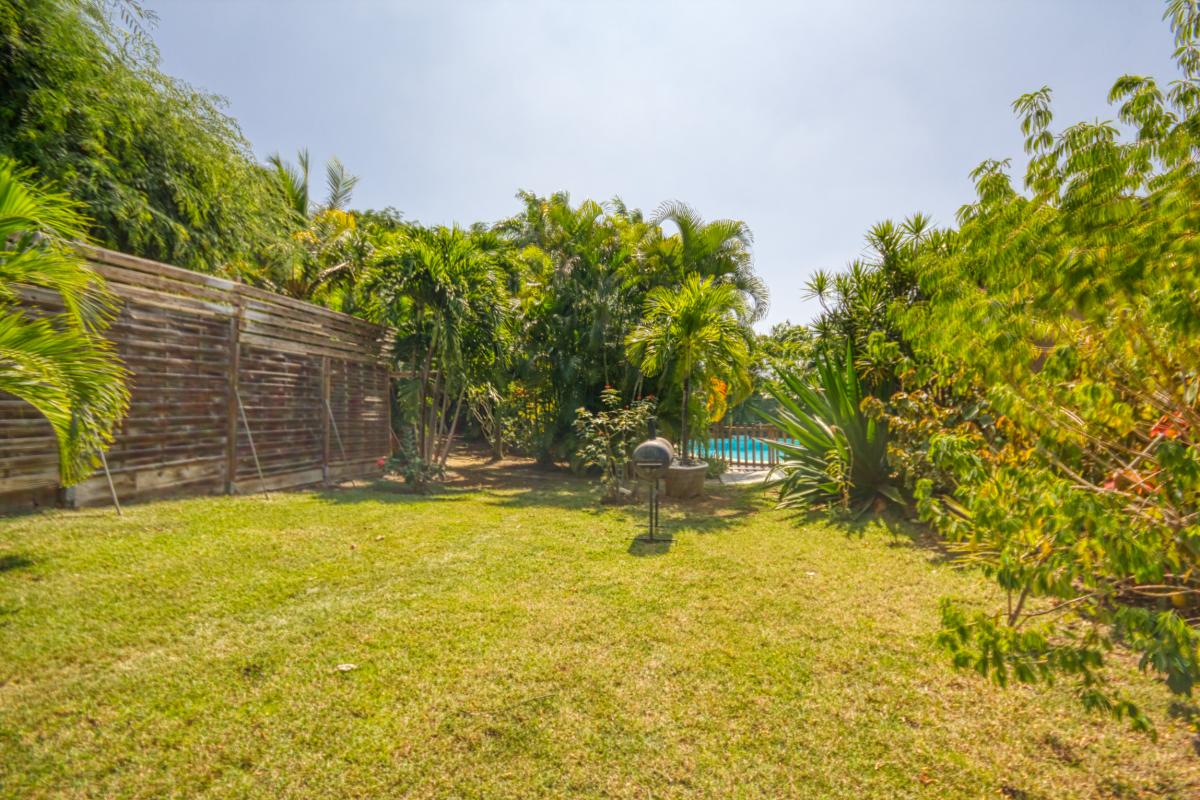Location villa Corossol 3 chambres avec piscine et vue mer à Deshaies