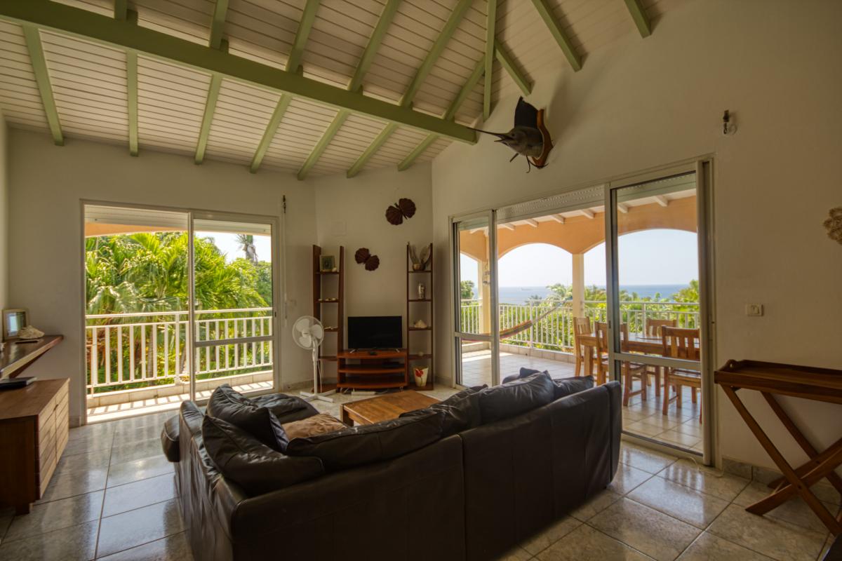 Location villa Corossol 3 chambres avec piscine et vue mer à Deshaies