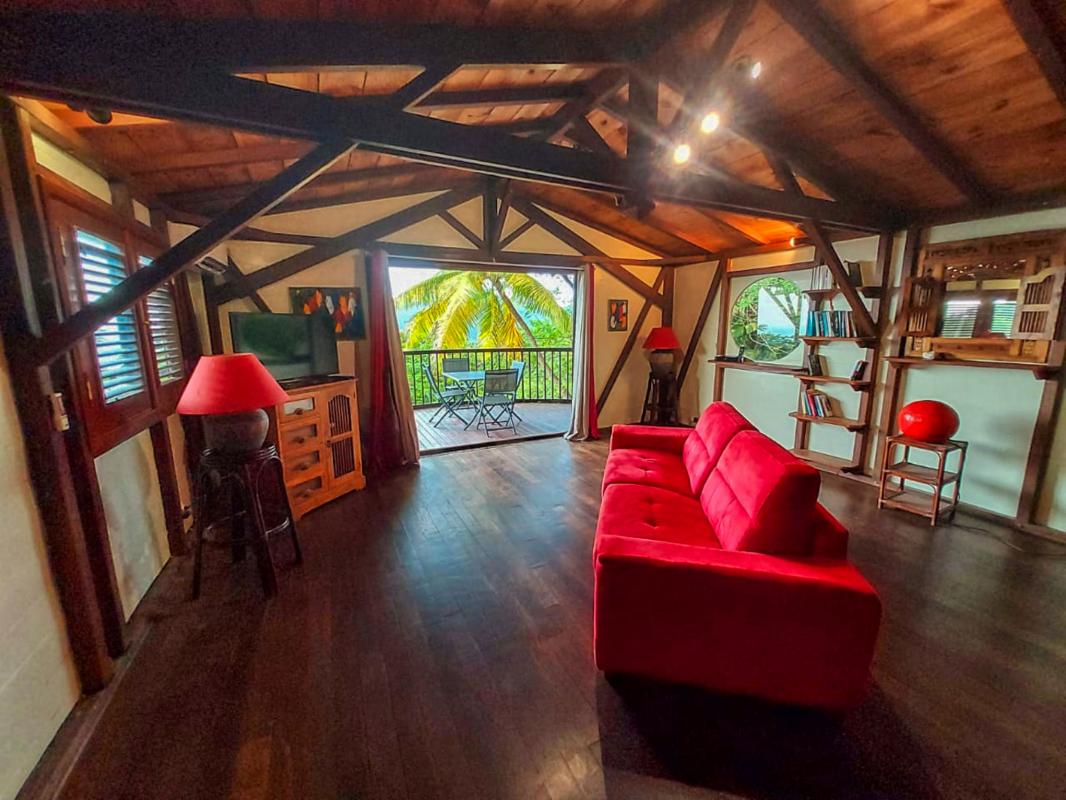 Location villa coluche pour 11 personnes avec vue mer dans jardin botanique deshaies guadeloupe