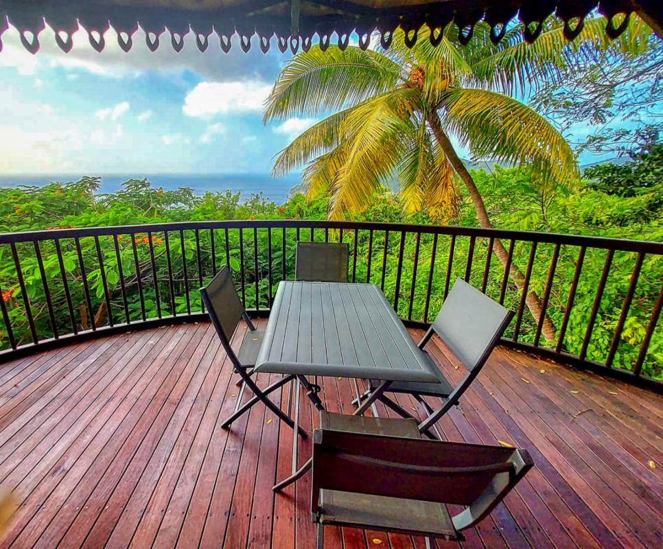 Location villa coluche pour 11 personnes avec vue mer dans jardin botanique deshaies guadeloupe
