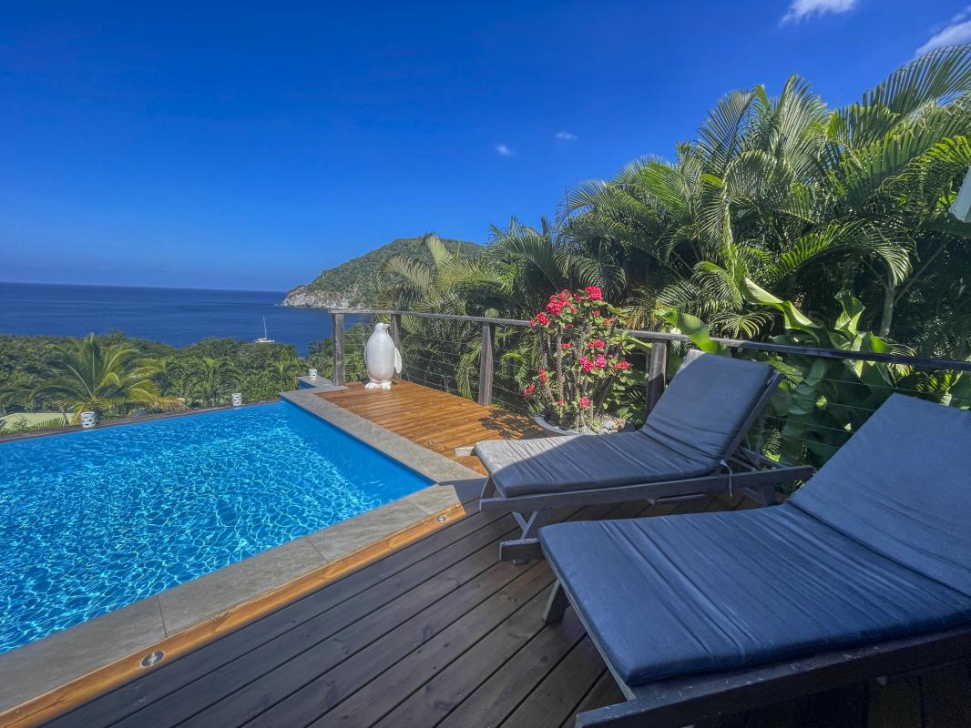 Location villa avec piscine Deshaies Guadeloupe_ Piscine