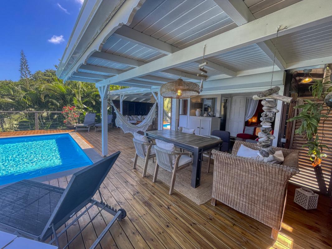 Location villa avec piscine Deshaies Guadeloupe_ Terrasse 