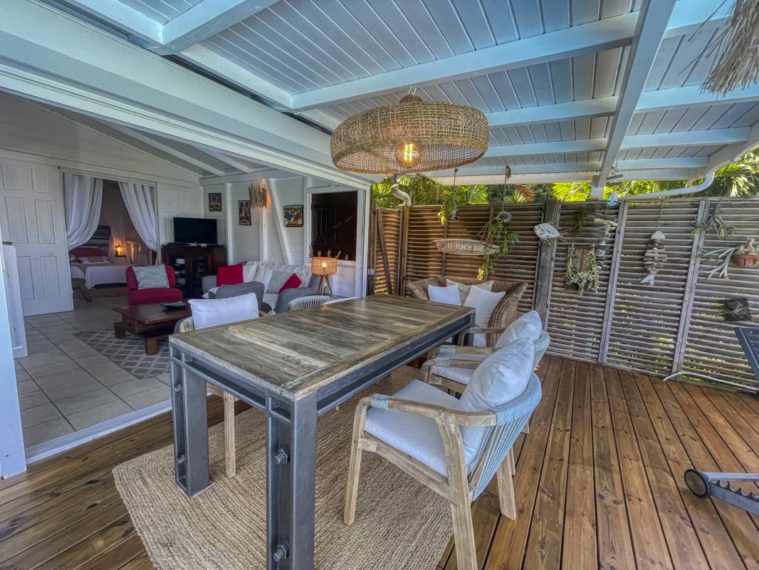 Location villa avec piscine Deshaies Guadeloupe_ Terrasse 