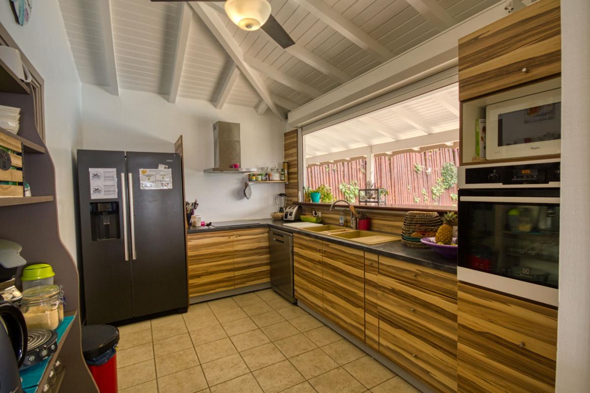 Location villa de luxe et vue mer 5 chambres pour 12 personnes avec piscine à Deshaies en Guadeloupe 