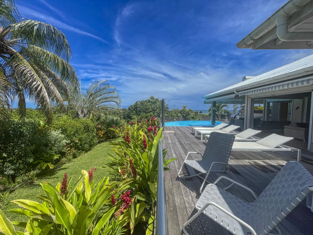 Rental prestigious villa sea view - the kitchen