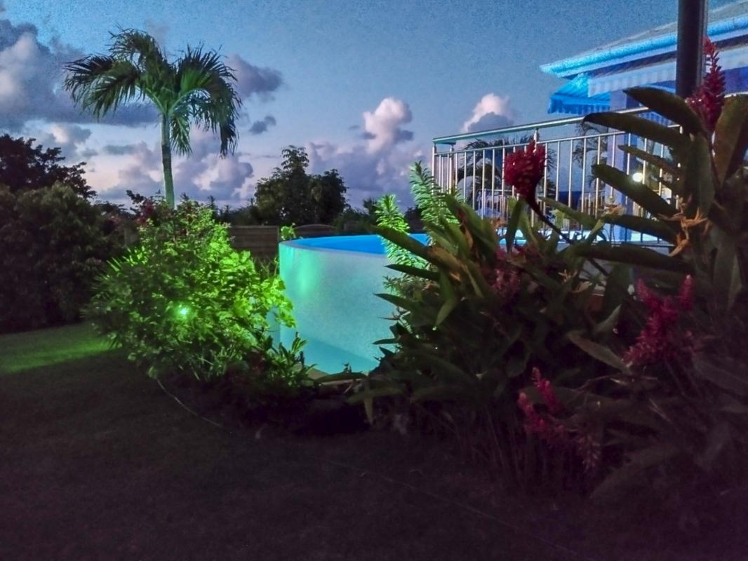  Location villa de standing vue mer à Deshaies proximité plage pour 12 personnes