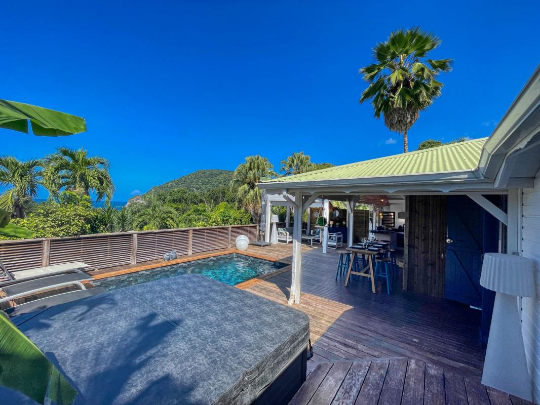 Location-Villa-3-chambres-Deshaies-Guadeloupe-jacuzzi