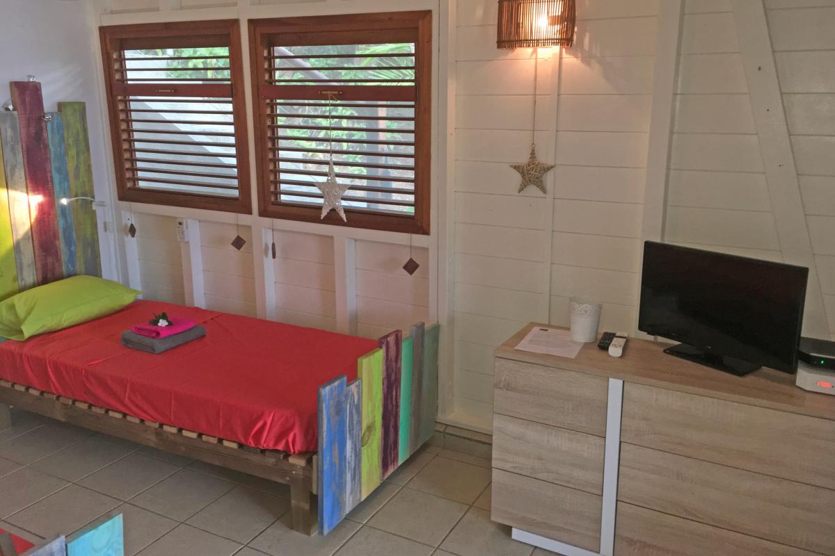 Location villa à Deshaies - Vue mer - 2 chambres pour 4 personnes