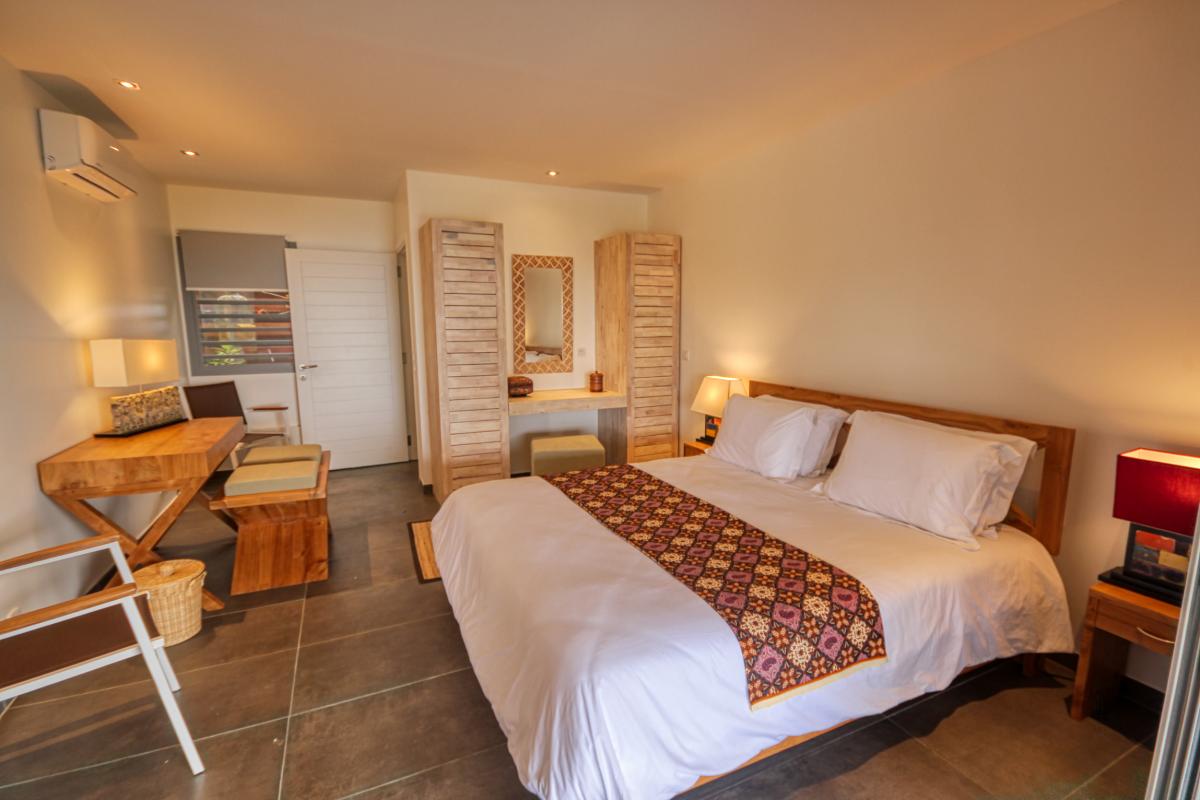 Villa à louer en Guadeloupe piscine et vue mer - Chambre 1
