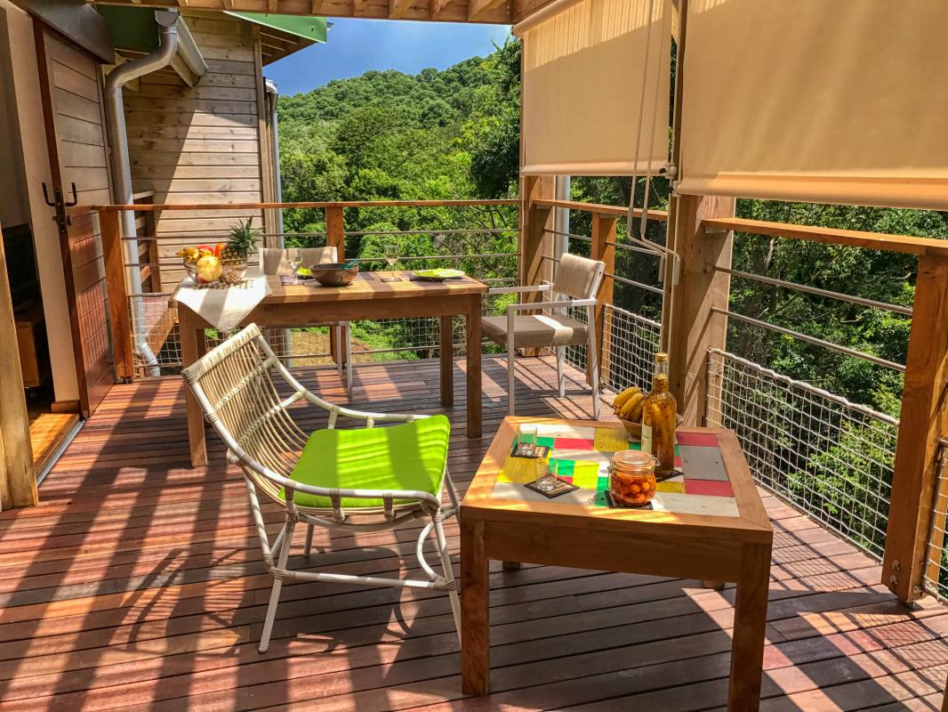 Villa à louer en Guadeloupe piscine et vue sur la mer - Bungalow terrasse