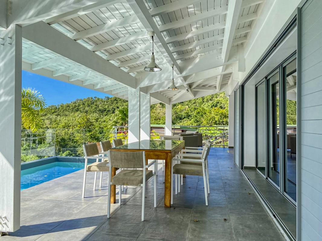 Villa à louer en Guadeloupe piscine et vue sur la mer - Terrasse