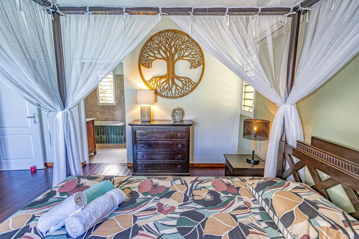 16. Location villa vue mer piscine Deshaies Guadeloupe_Suite Vue Mer des Caraibes