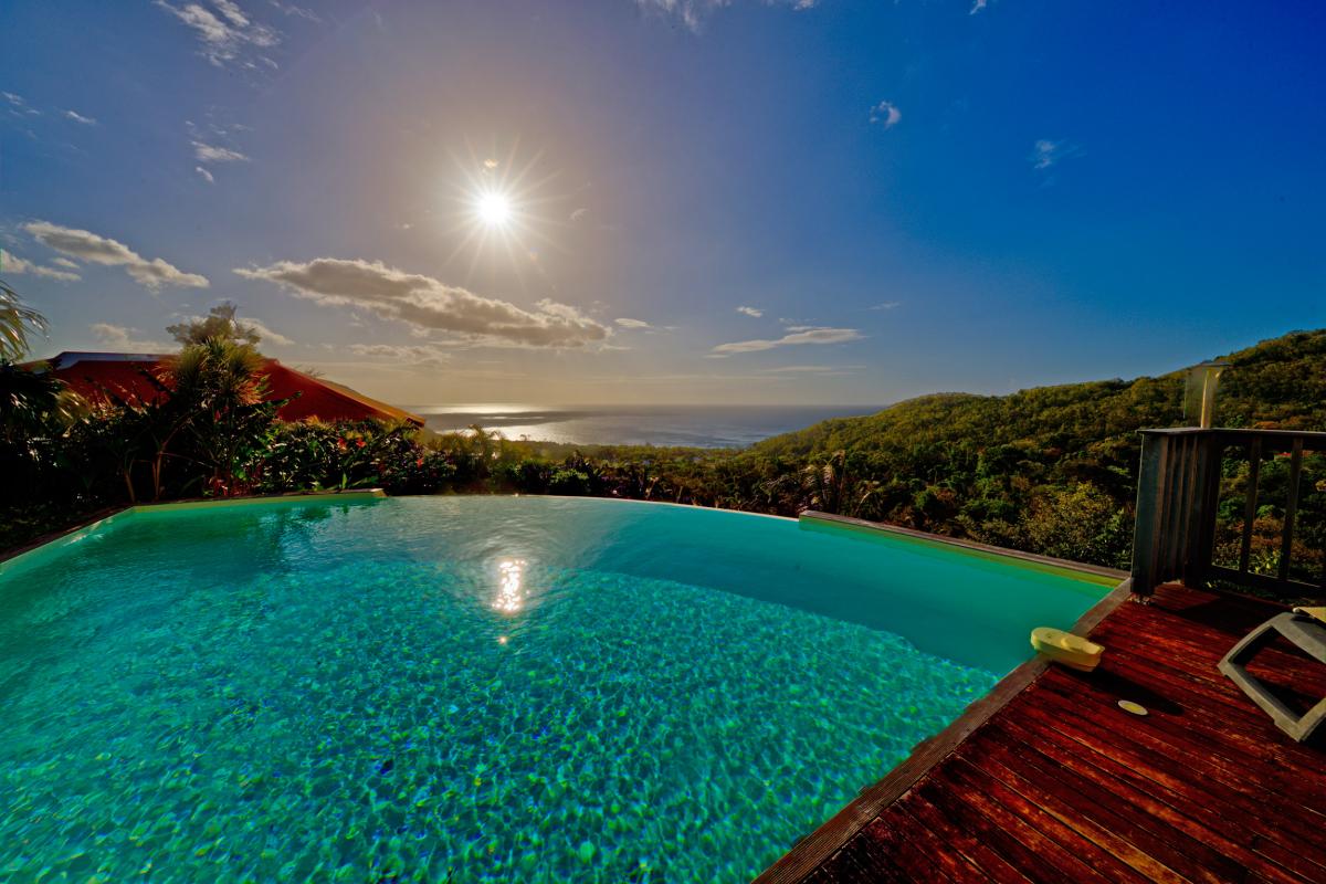 Guadeloupe à Deshaies, location villa avec piscine et vue mer pour 6 personnes