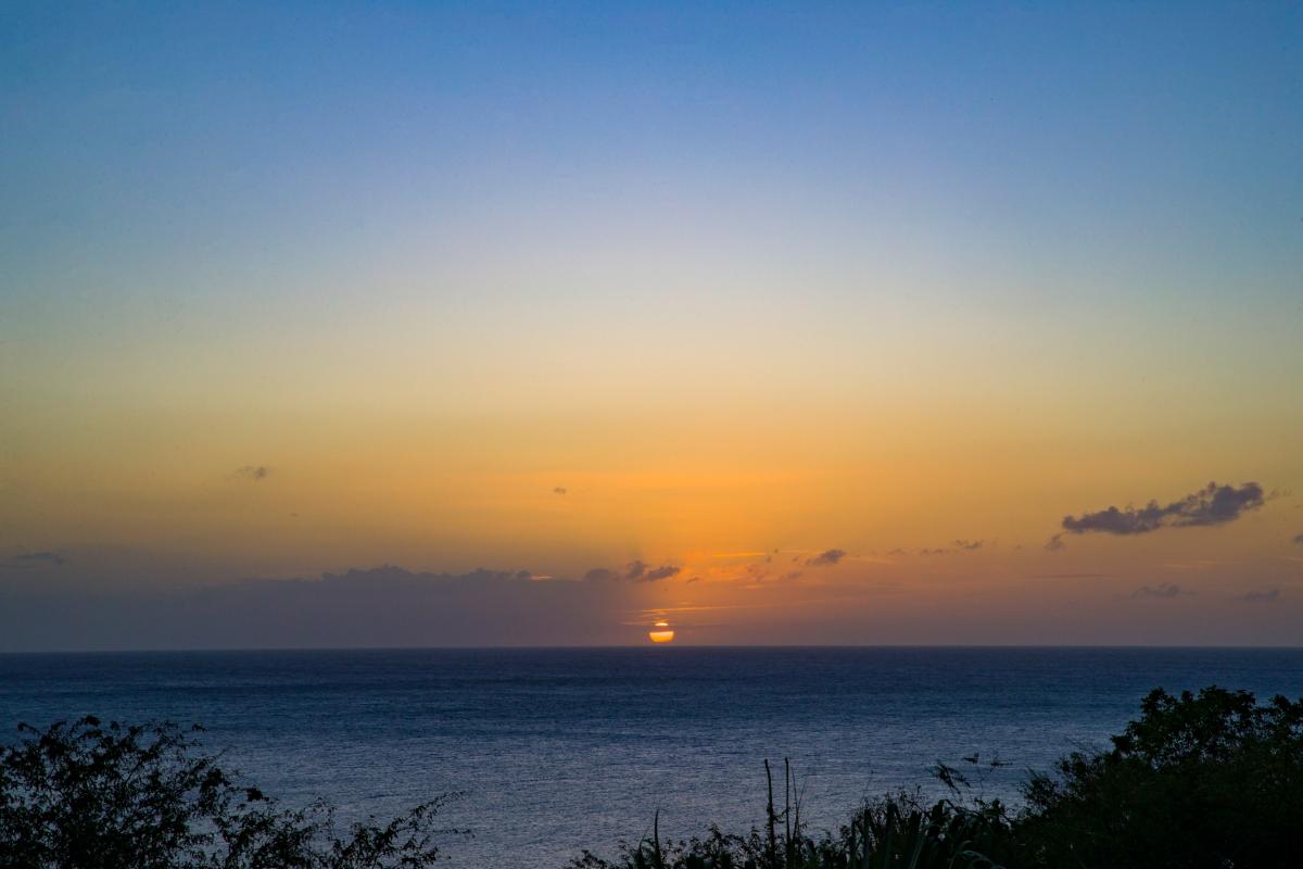 Guadeloupe à Deshaies, location villa avec piscine et vue mer pour 6 personnes