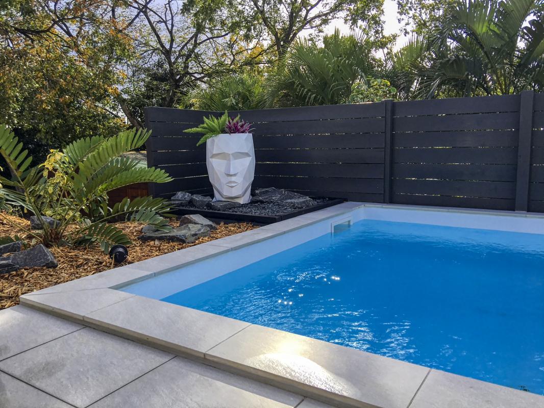 Location villa piscine Deshaies Guadeloupe_piscine