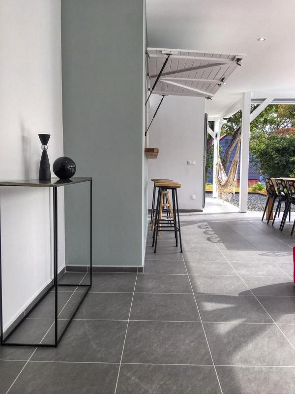 Location villa piscine Deshaies Guadeloupe_terrasse