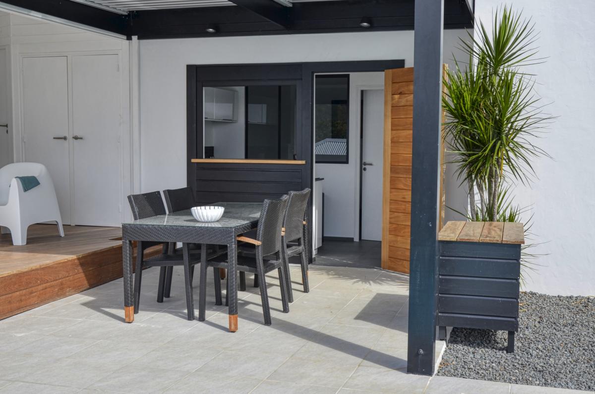 Location-villa-piscine-Deshaies-Guadeloupe_terrasse