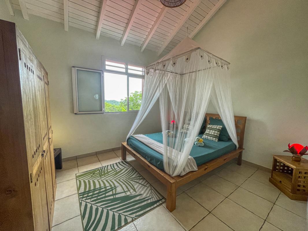 Villa avec piscine à Deshaies en Guadeloupe - Chambre 1