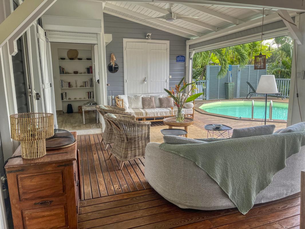 Location Villa vue mer Deshaies Guadeloupe-pièce principale