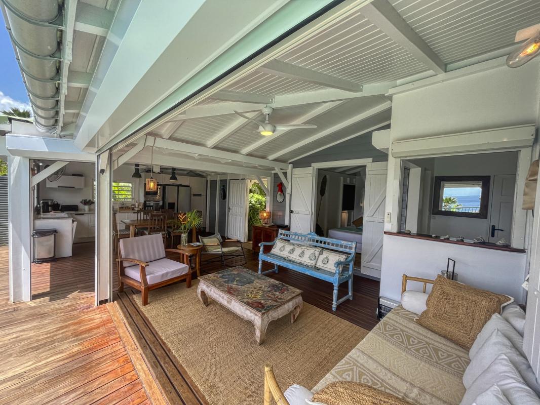 Location Villa vue mer Deshaies Guadeloupe-pièce principale