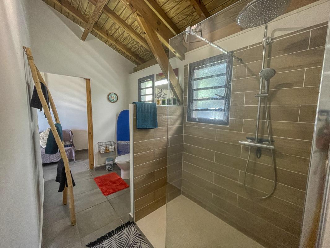 A louer villa 8 personnes Deshaies Guadeloupe_ Salle d'eau 