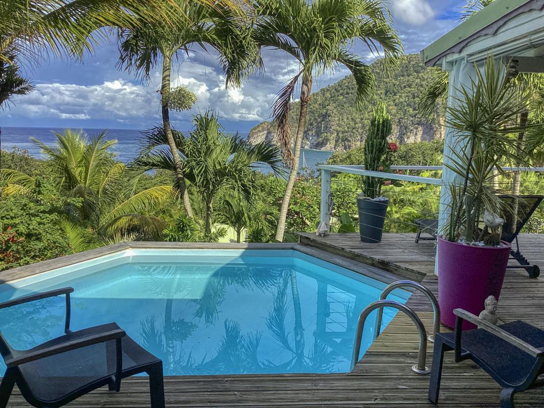 Location villa Desahies Guadeloupe piscine et vue mer