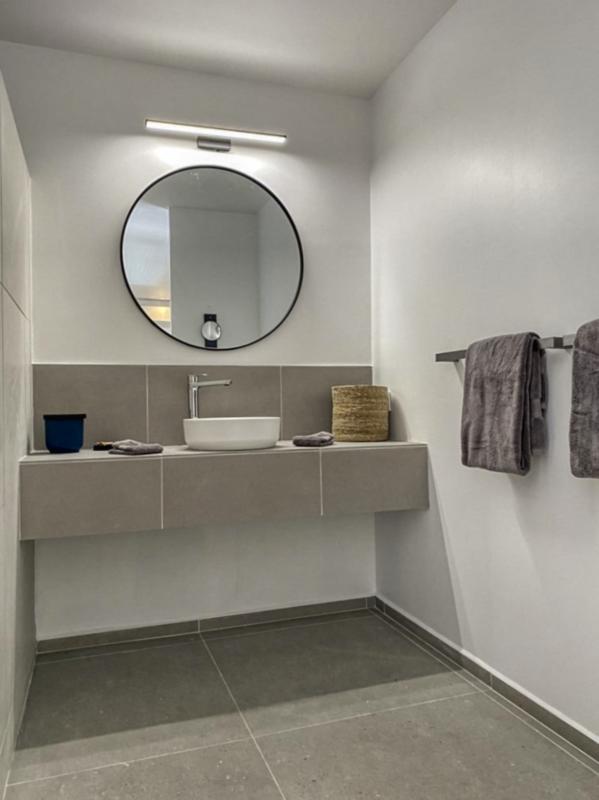 Location villa Deshaies Guadeloupe-salle de douche