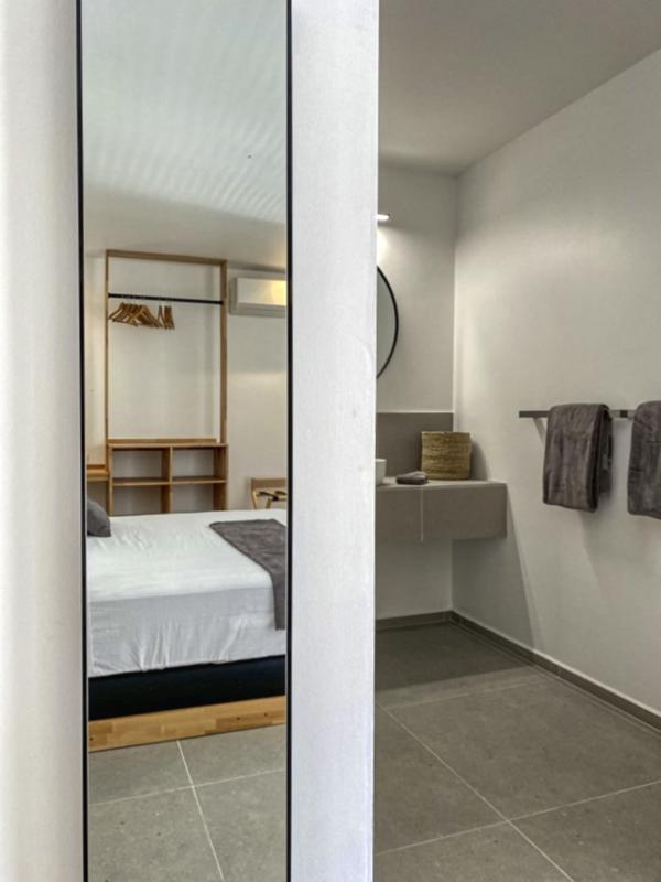 Location villa Deshaies Guadeloupe-salle de douche