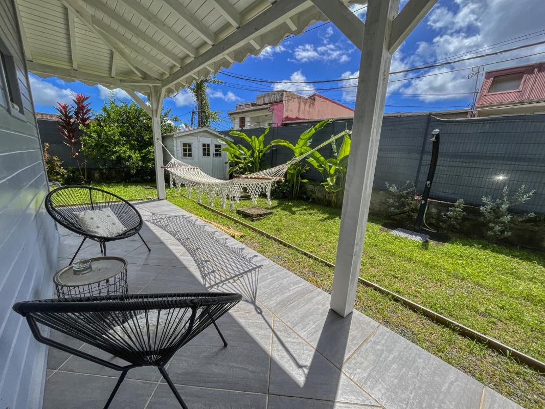 Villa Gourbeyre Guadeloupe__terrasse chambre 2