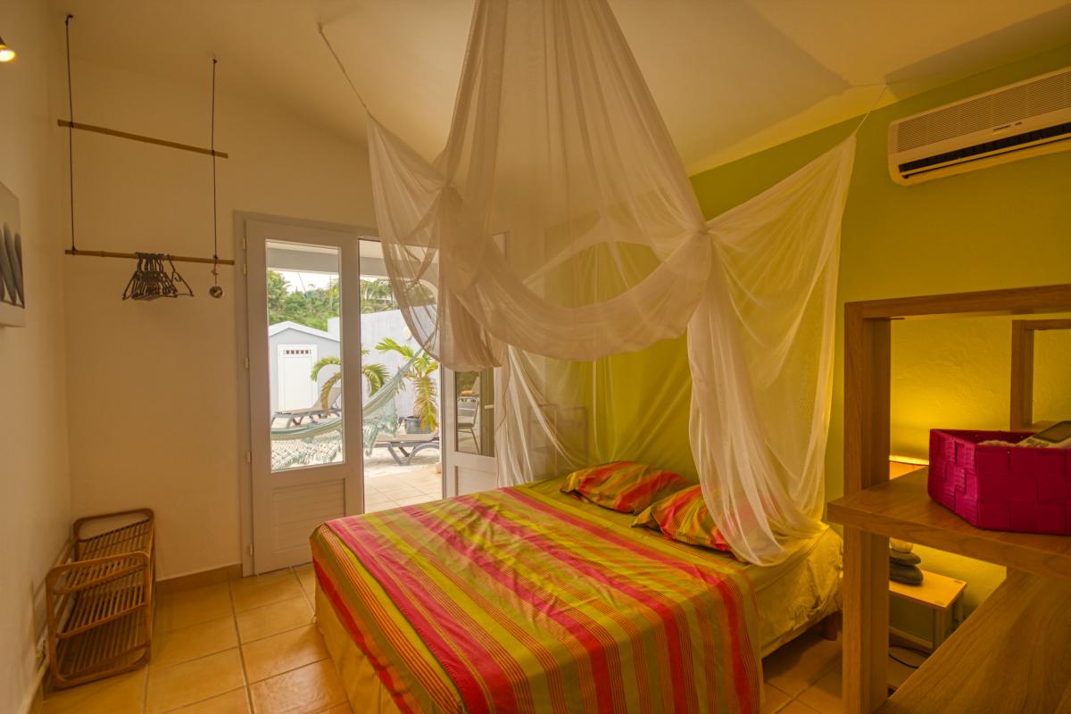 Location Villa Guadeloupe le gosier 3 chambres pour 6 personnes avec piscine et vue mer 