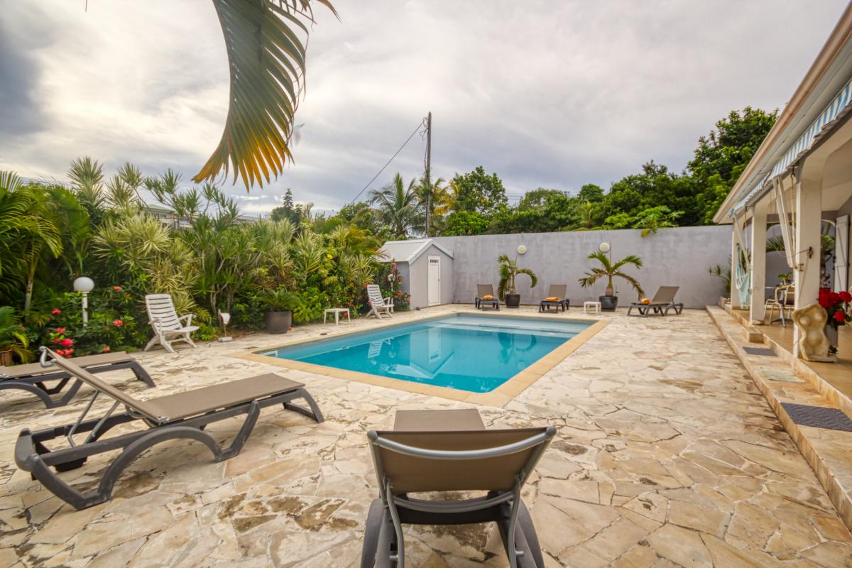 Location Villa Guadeloupe le gosier 3 chambres pour 6 personnes avec piscine et vue mer 