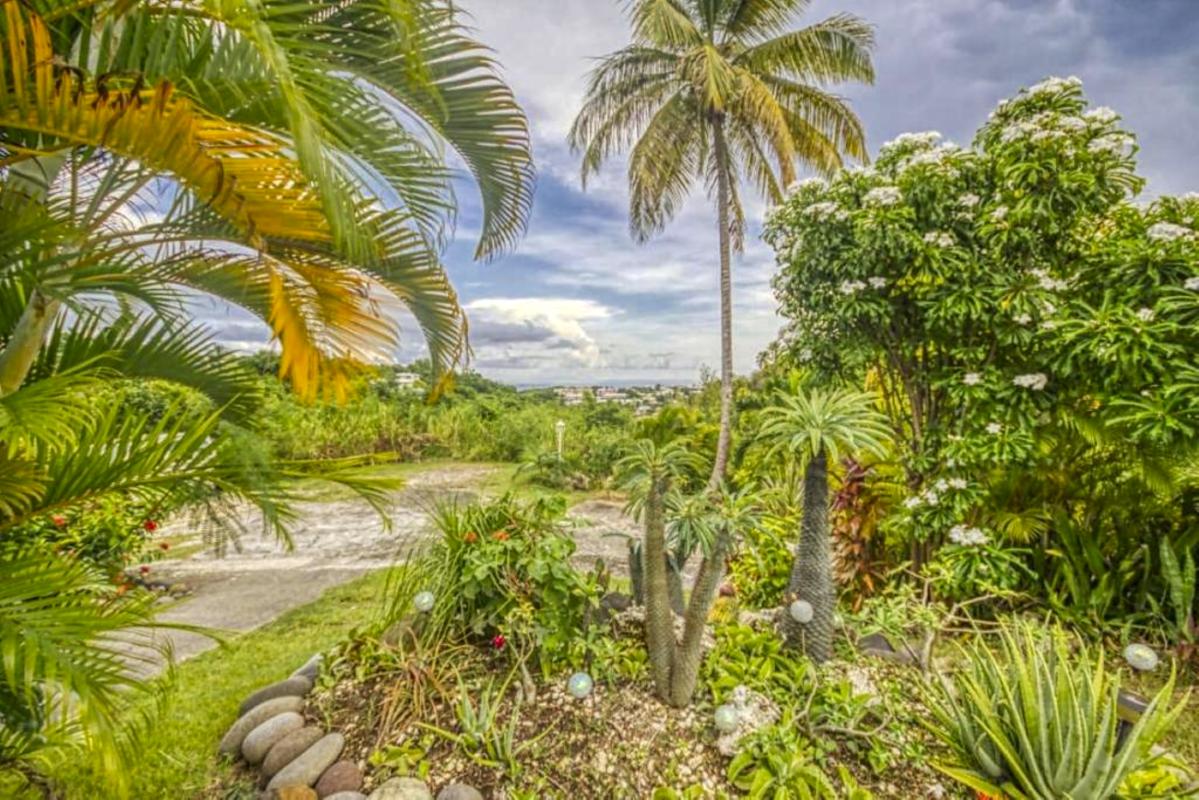 Location Villa Guadeloupe le gosier 3 chambres pour 6 personnes avec piscine et vue mer 