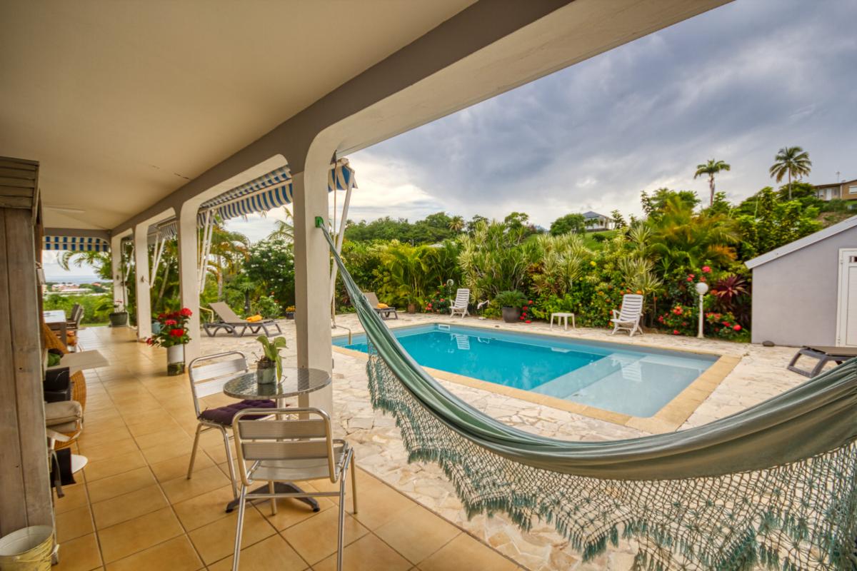 Location Villa Guadeloupe le gosier 3 chambres pour 6 personnes avec piscine et vue mer 