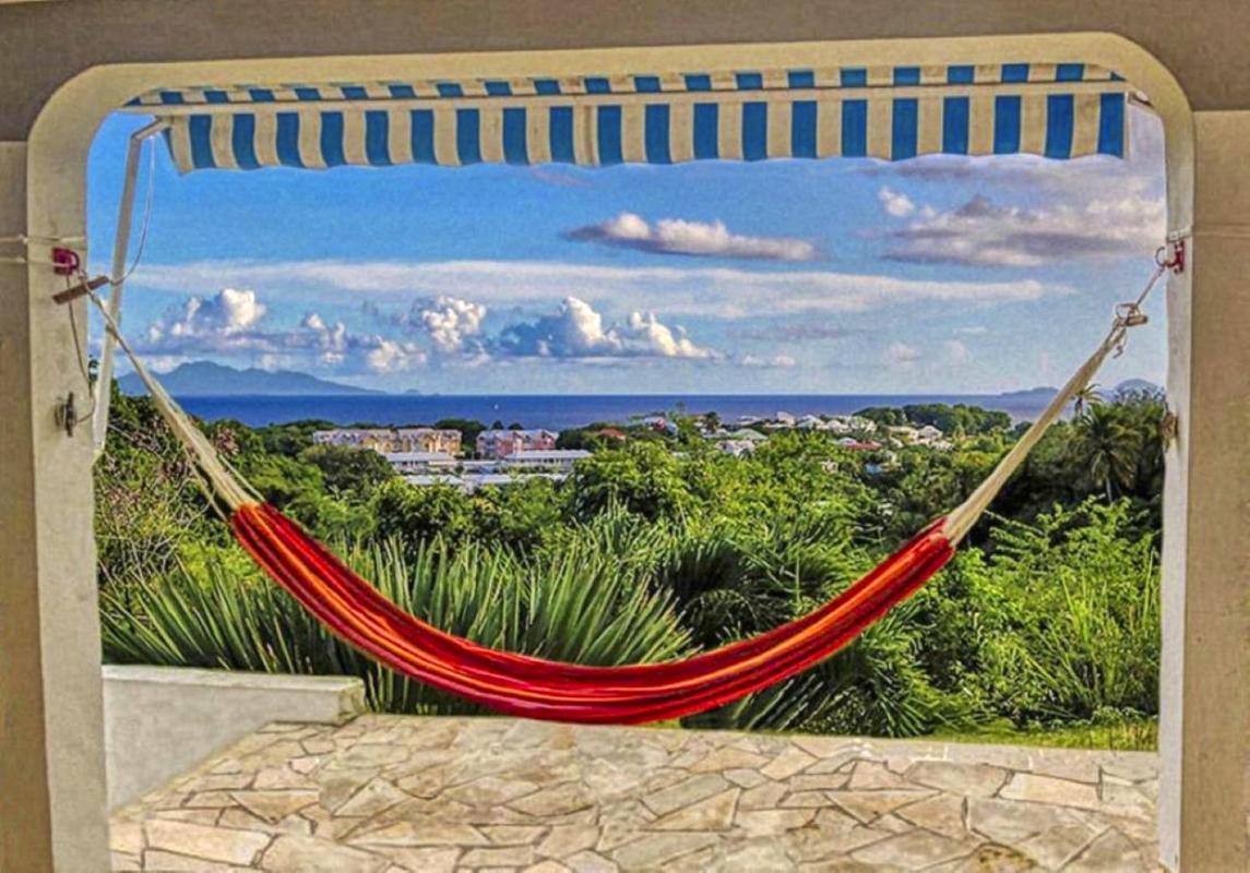 Location Villa Guadeloupe le gosier 3 chambres pour 6 personnes avec piscine et vue mer 