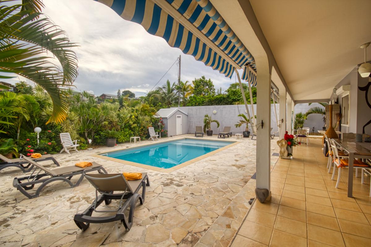 Location Villa Guadeloupe le gosier 3 chambres pour 6 personnes avec piscine et vue mer 