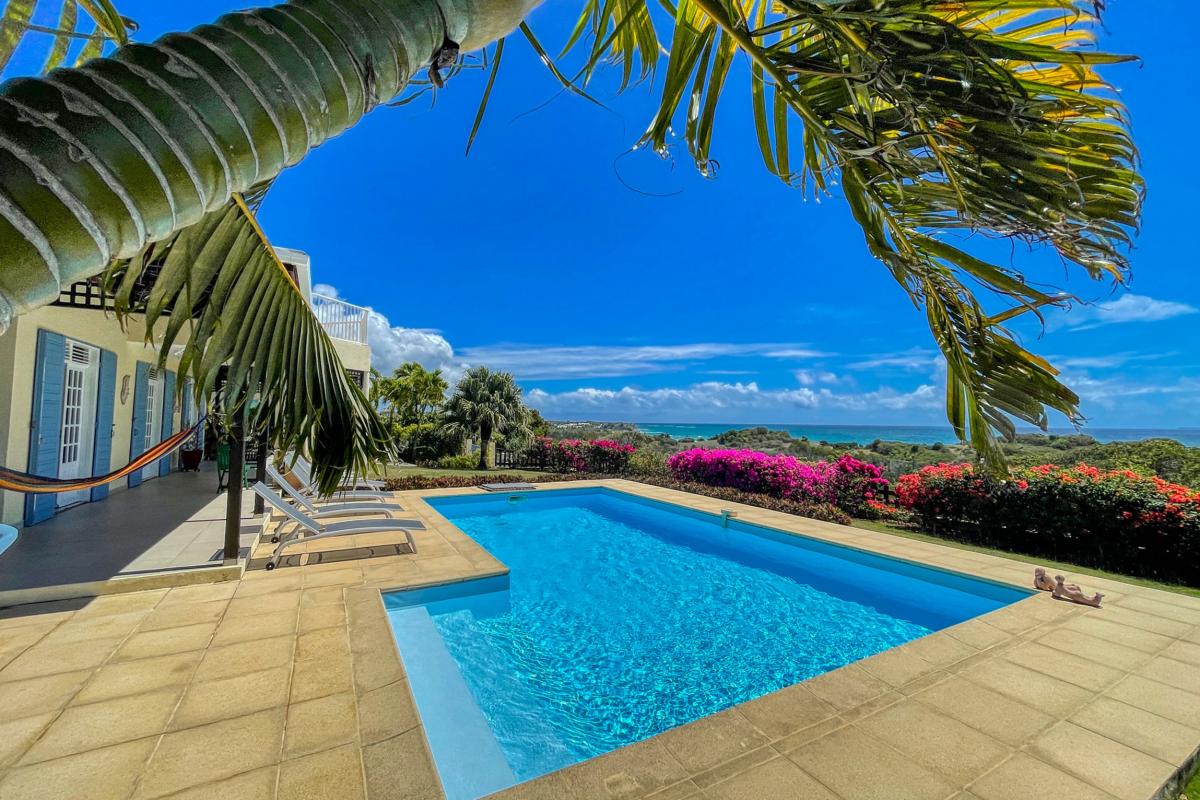 A louer villa 4 chambre 8 personnes piscine vue mer secteur Dampierre Le Gosier Guadeloupe - piscine