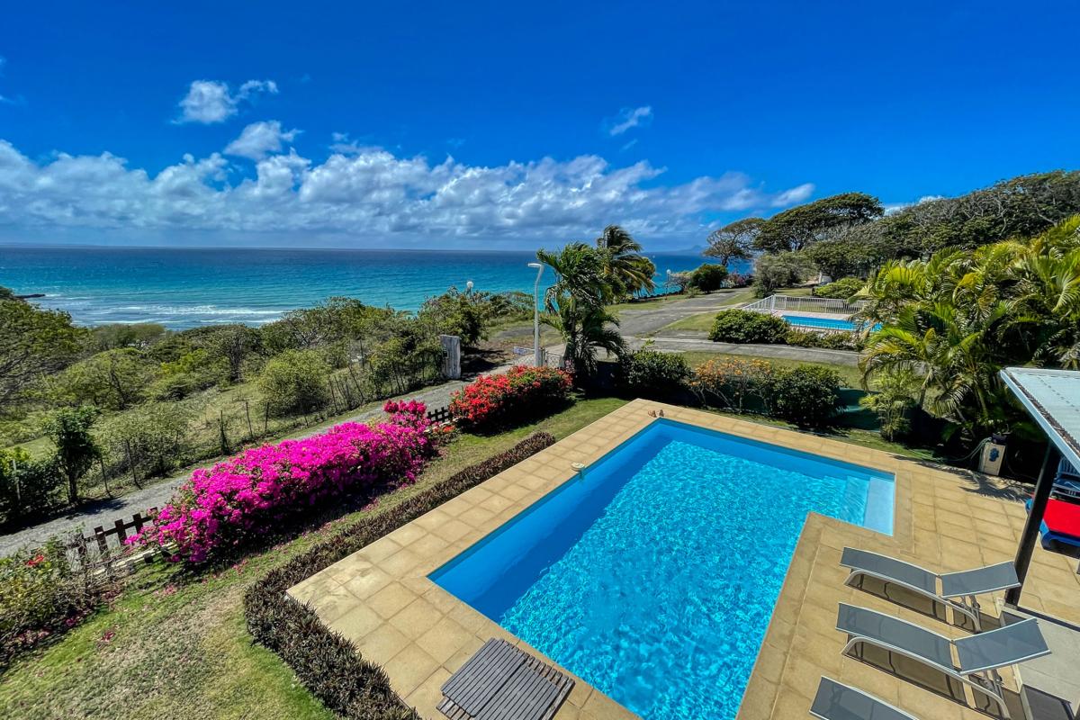 A louer villa 4 chambre 8 personnes piscine vue mer secteur Dampierre Le Gosier Guadeloupe - vue terrasse haut