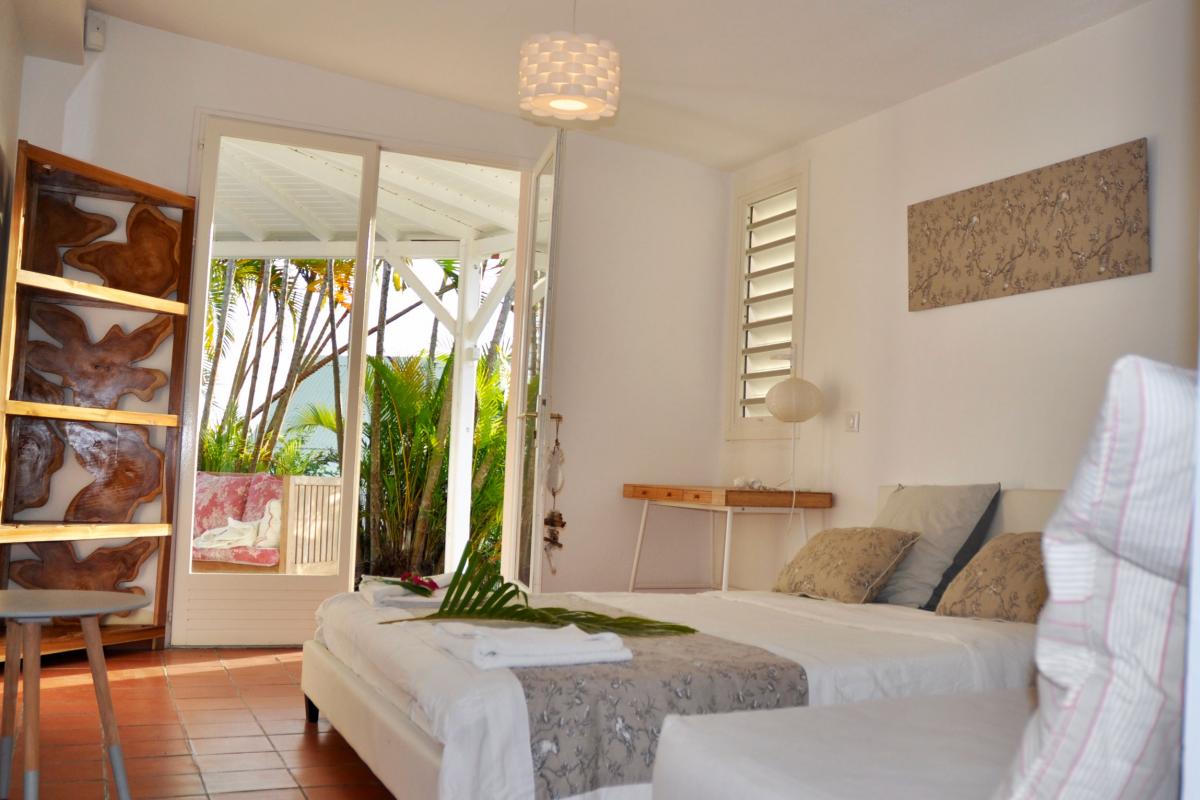 A louer villa Magar à Gosier en Guadeloupe villa 5 chambres pour 10 personnes avec piscine et vue mer