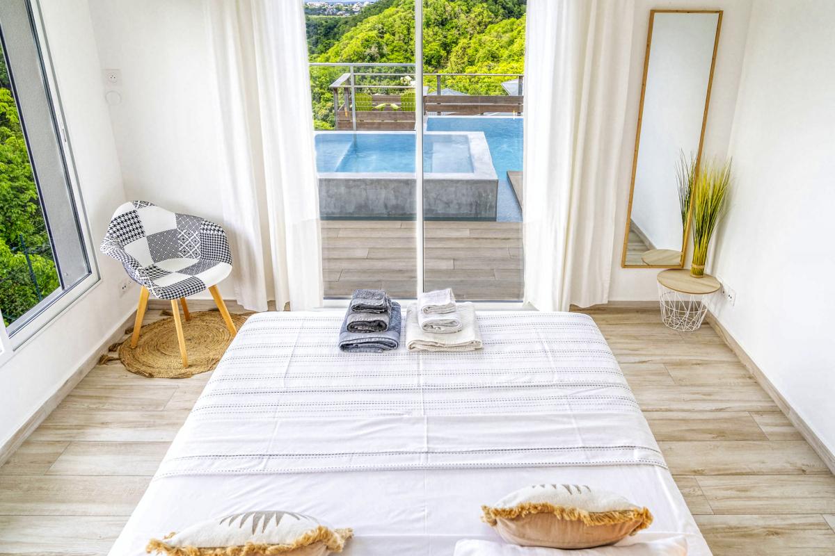 Location Villa piscine Le Gosier Guadeloupe
