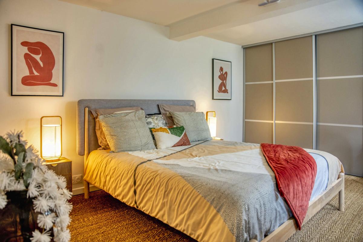 A louer villa 4 chambres au Gosier avec piscine et vue mer - chambre niveau