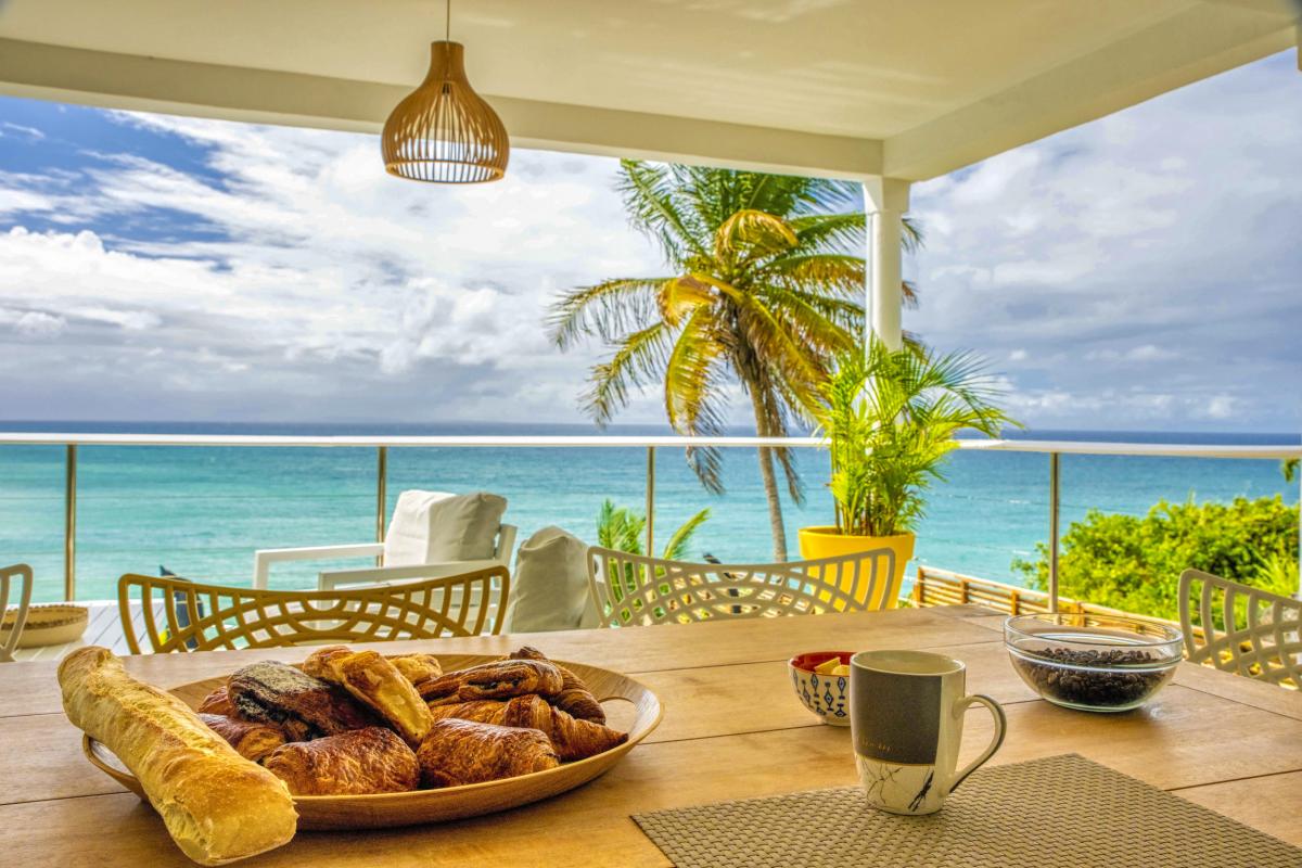 A louer villa 4 chambres au Gosier avec piscine et vue mer - terrasse