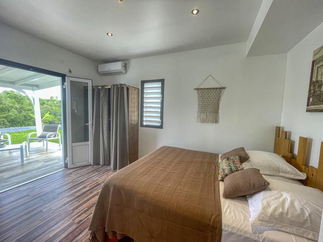 Location Villa avec piscine Gosier Guadeloupe-chambre